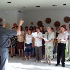 20100610_CsG_kiallitasmegnyito_03