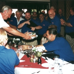 20000702_Vendeglatas_tucsoniak_07