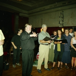 20010627_Vendeglatas_svedek_08b